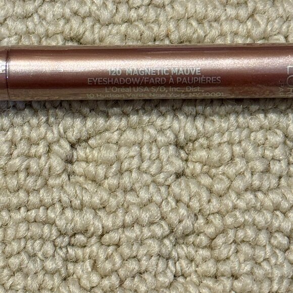 New Loreal LeShadow Eyeshadow Stick 120 Magnetic Mauve - Picture 2 of 2